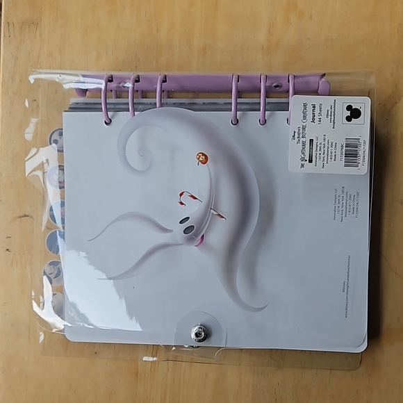 THE NIGHTMARE BEFORE CHRISTMAS SNAP FRONT JOURNAL AND STICKY NOTES - Picture 8 of 16